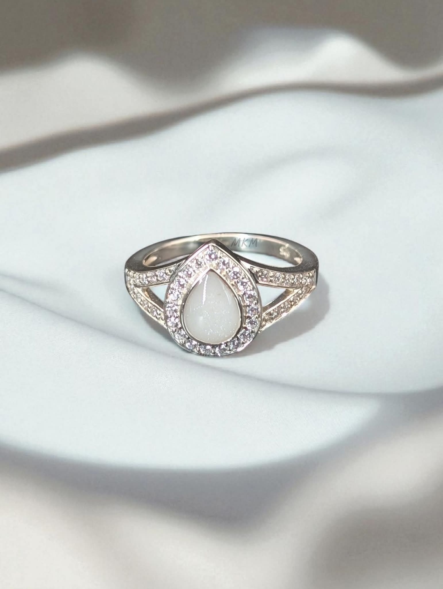 Teardrop breastmilk ring