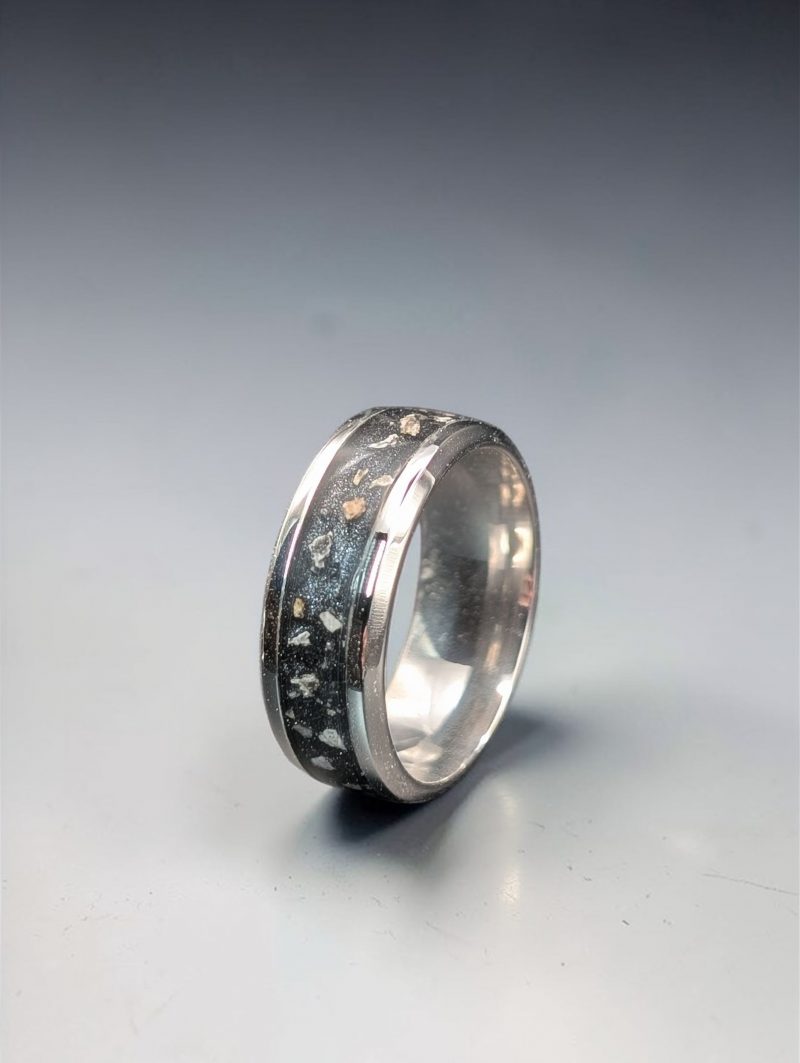 6mm Memorial Channel Ring
